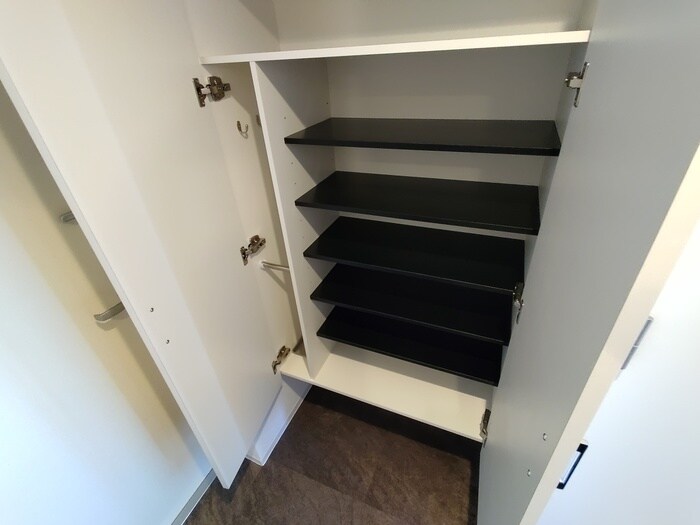 物件内観写真16　(靴箱)