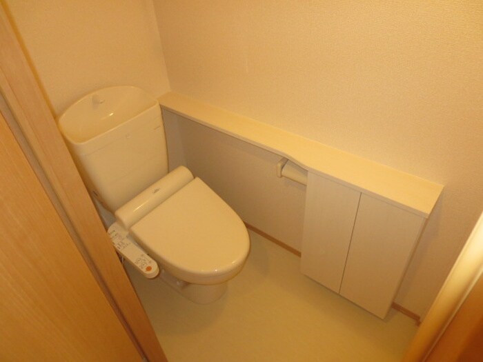 物件内観写真13　(トイレ)