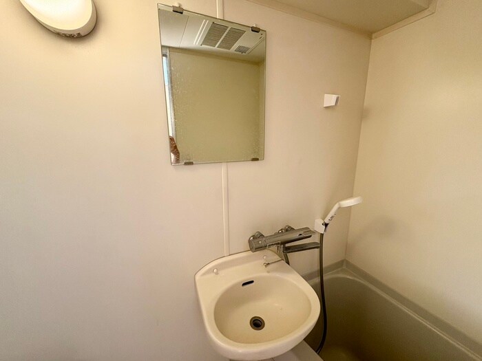 物件内観写真13　(洗面)