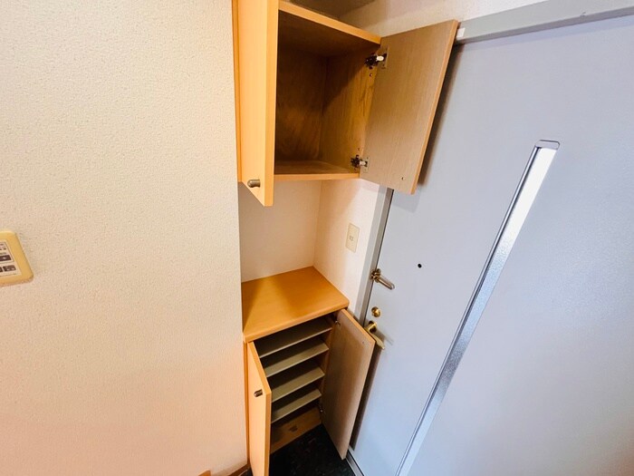 物件内観写真14　(靴箱)