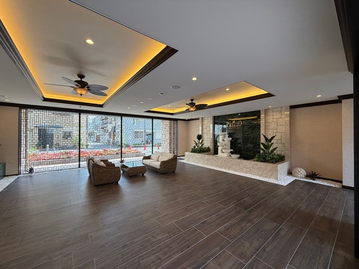 プレジオ帝塚山のエントランス部分