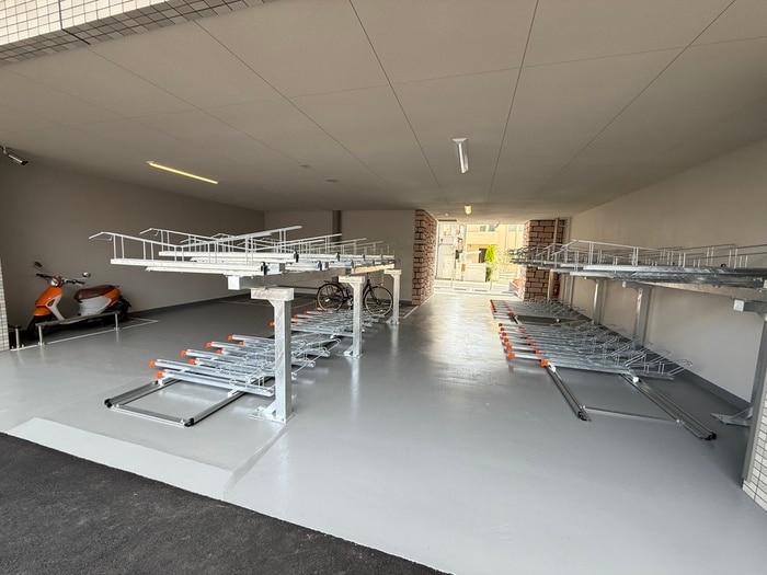 プレジオ帝塚山の駐輪場