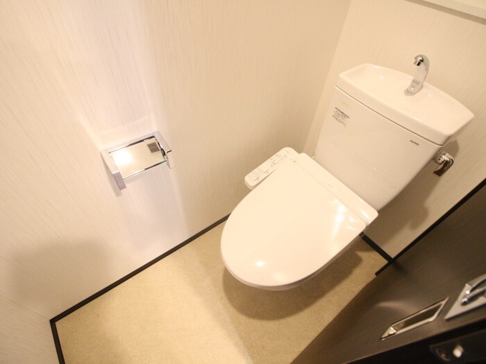 物件内観写真12　(トイレ)