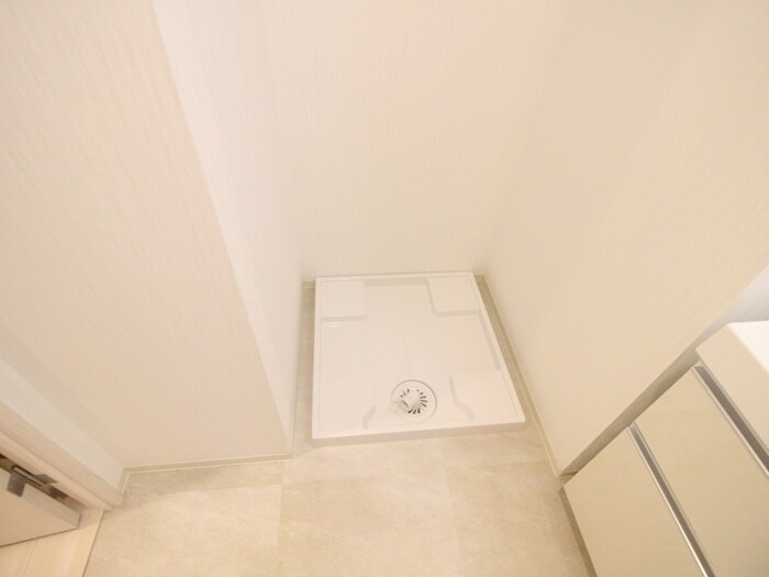 物件内観写真13　(洗濯機置場)