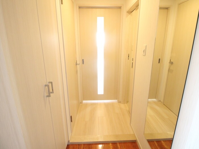 物件内観写真15　(廊下)