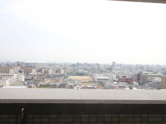 物件内観写真22　(室内からの展望)