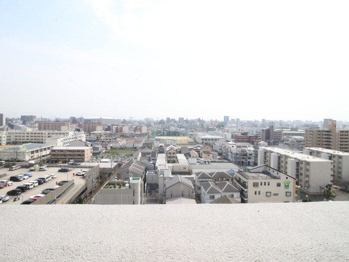 物件内観写真22　(室内からの展望)