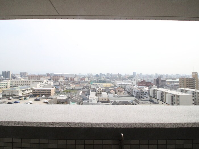 物件内観写真22　(室内からの展望)