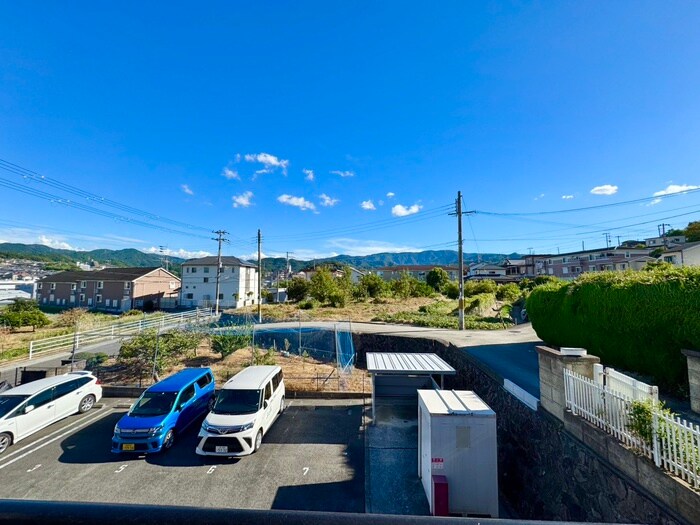 物件内観写真22　(室内からの展望)