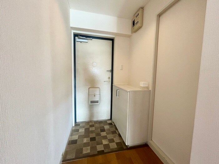 ラ・ルミエ－ルの玄関