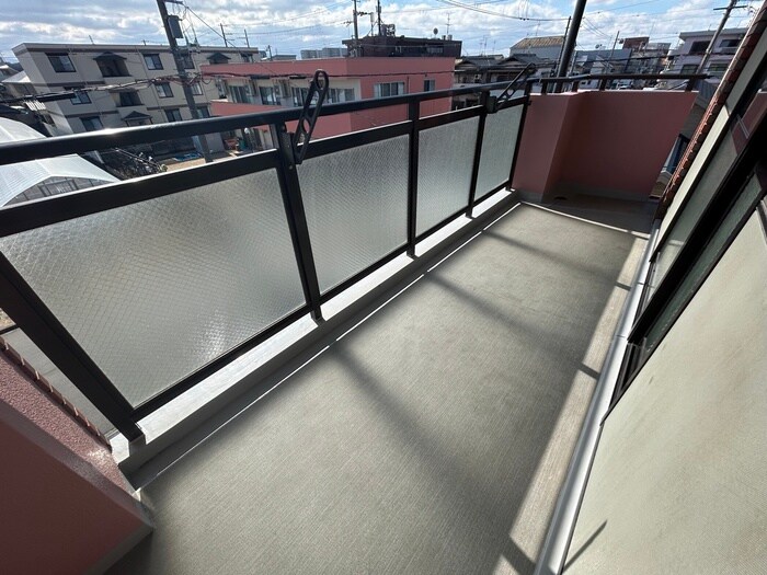 ラ・ルミエ－ルのベランダ・バルコニー