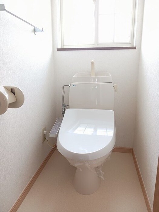 物件内観写真11　(トイレ)