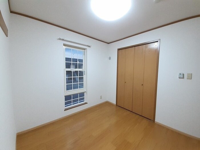 物件内観写真15　(居室)