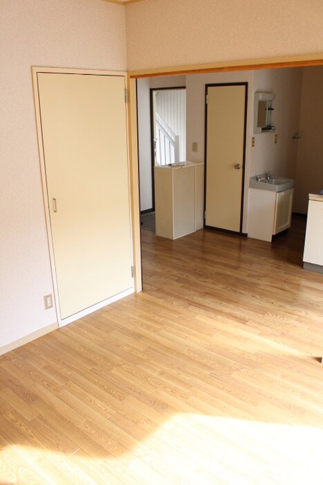 物件内観写真9　(居室)