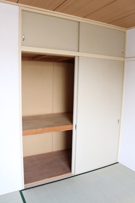 物件内観写真12　(収納)