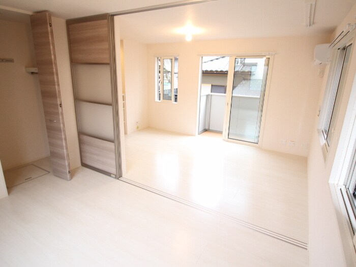 物件内観写真10　(居室)