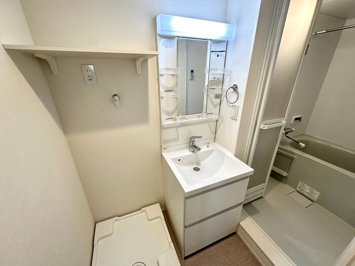 物件内観写真8　(洗面)