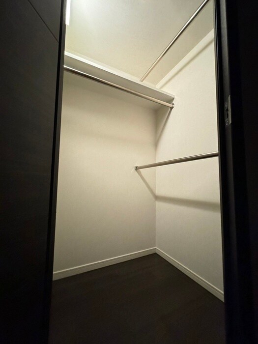 物件内観写真12　(収納)