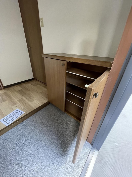 物件内観写真8　(靴箱)