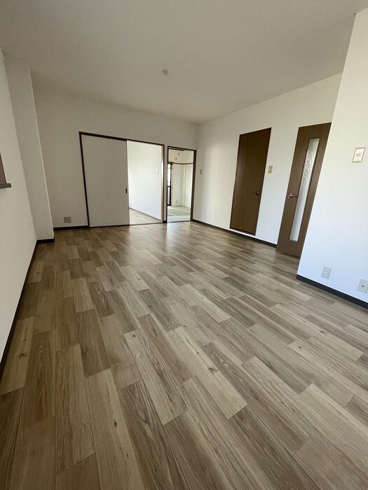 物件内観写真12　(内観写真)