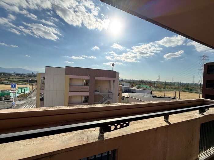 物件内観写真21　(室内からの展望)