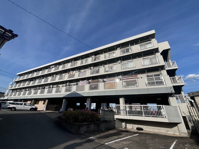 ｼｬﾄｰ野間の物件外観写真