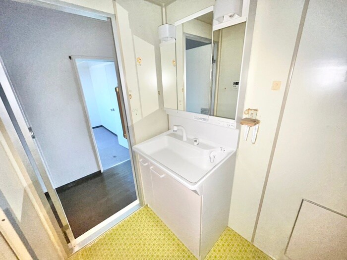 物件内観写真11　(洗面)