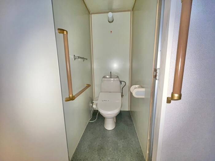 物件内観写真12　(トイレ)