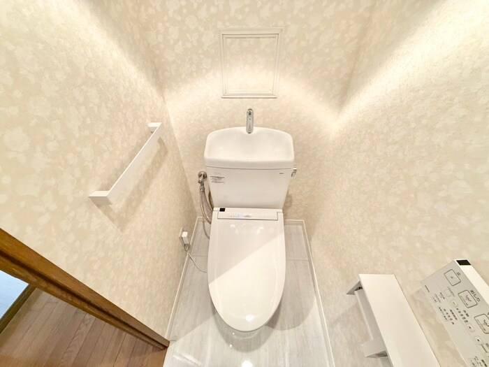 物件内観写真15　(トイレ)