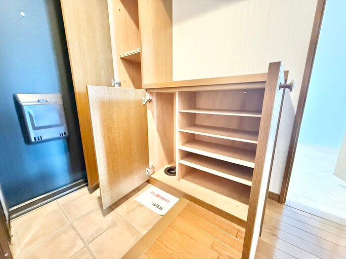 物件内観写真17　(靴箱)