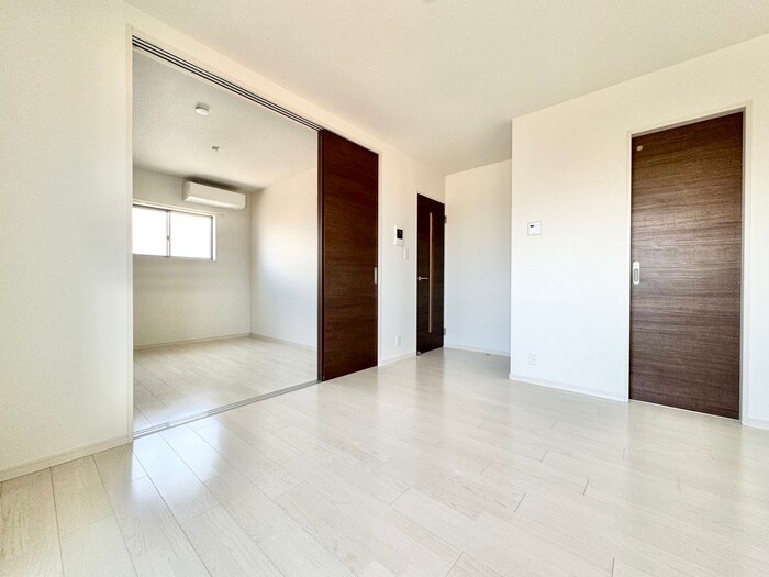 物件内観写真7　(居室)