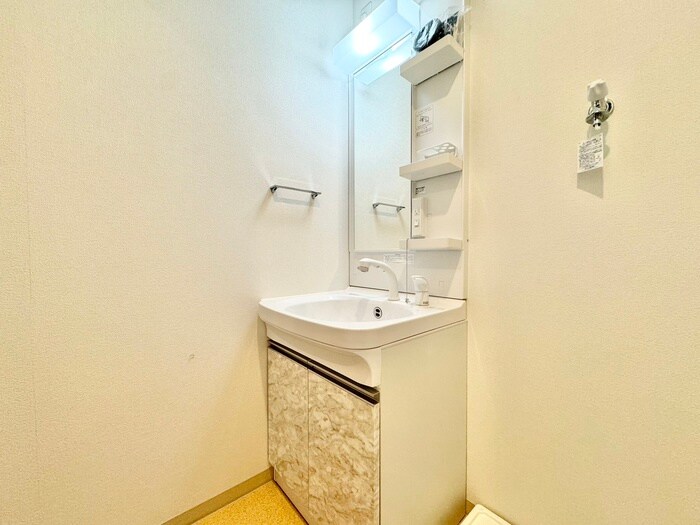 物件内観写真12　(洗面)