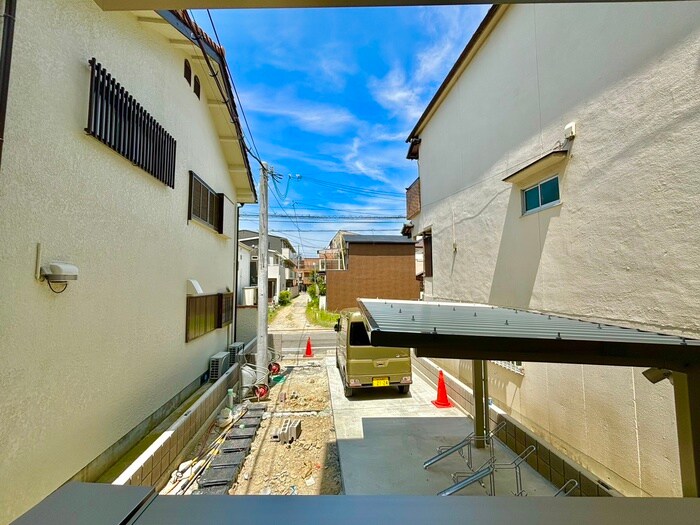 物件内観写真18　(室内からの展望)