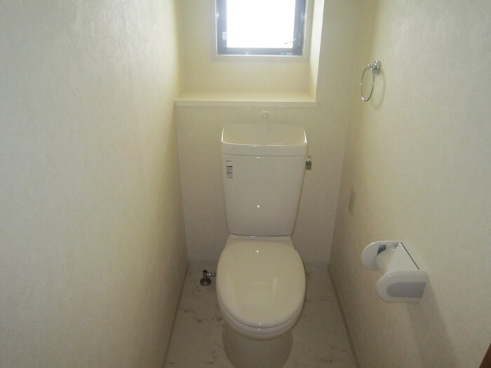 物件内観写真11　(トイレ)