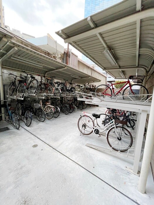 物件外観写真6　(駐輪場)