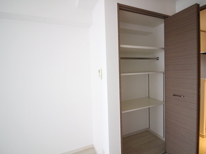 物件内観写真14　(収納)