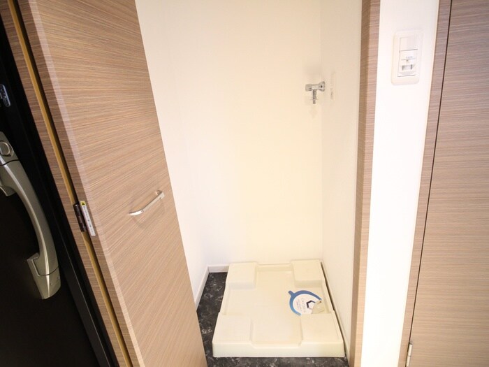 物件内観写真20　(洗濯機置場)