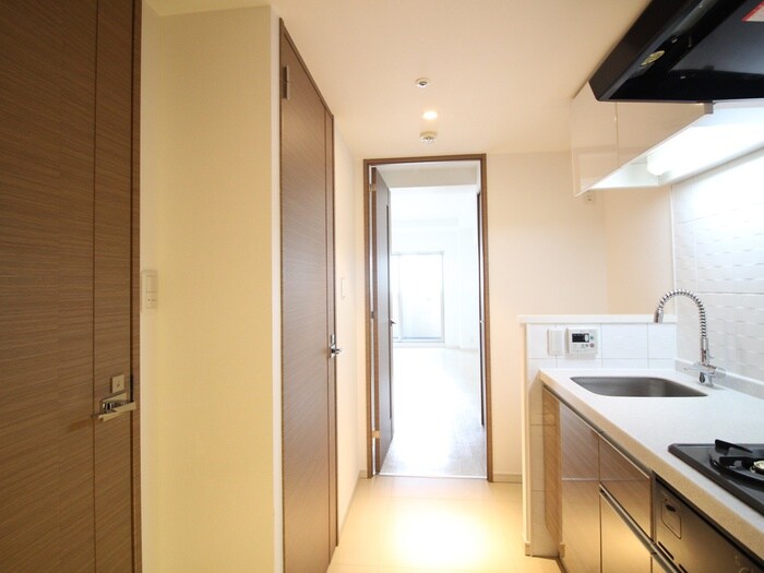 物件内観写真21　(廊下)