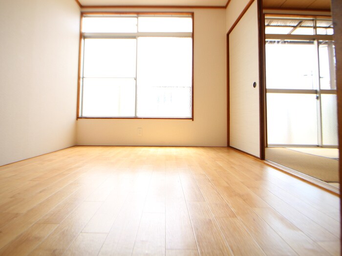 物件内観写真5　(居室)