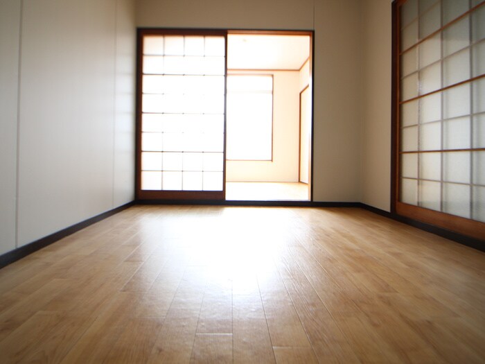 物件内観写真6　(居室)