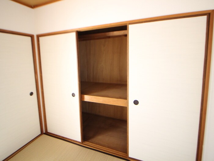 物件内観写真15　(収納)