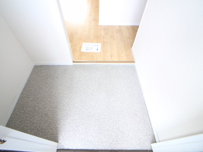 物件内観写真17　(玄関)