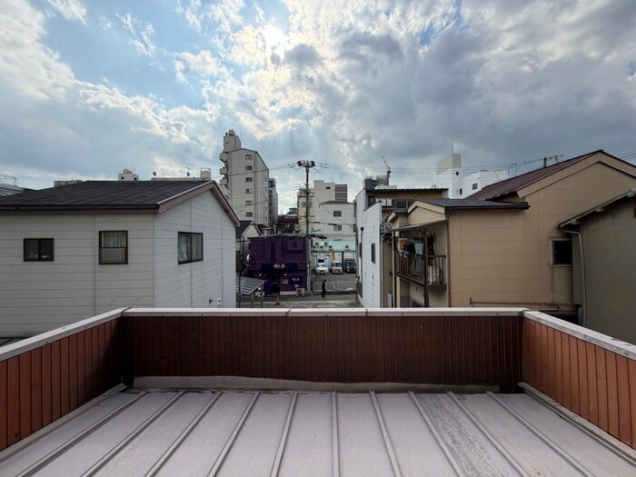 物件内観写真22　(室内からの展望)