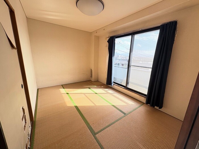 物件内観写真10　(居室)