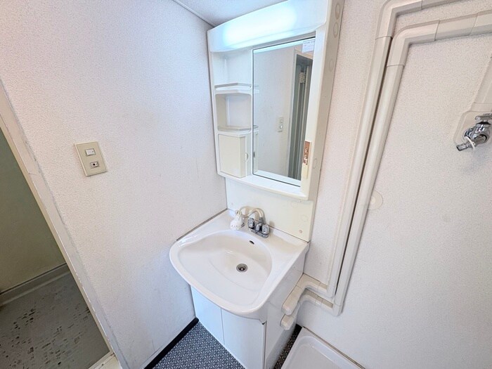 物件内観写真15　(洗面)