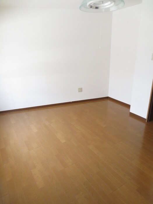 物件内観写真5　(居室)