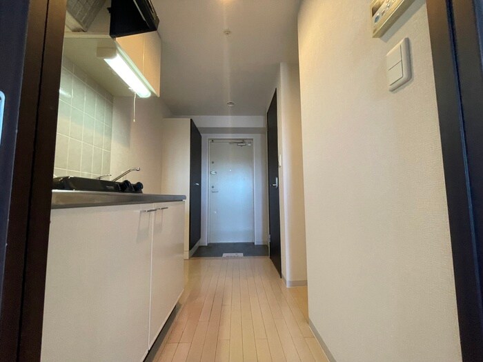 物件内観写真16　(廊下)