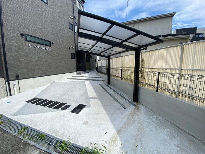 物件外観写真5　(駐輪場)