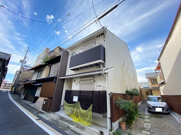 物件外観写真1　(外観写真)