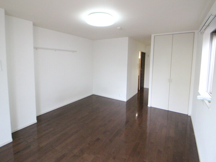 物件内観写真21　(居室)